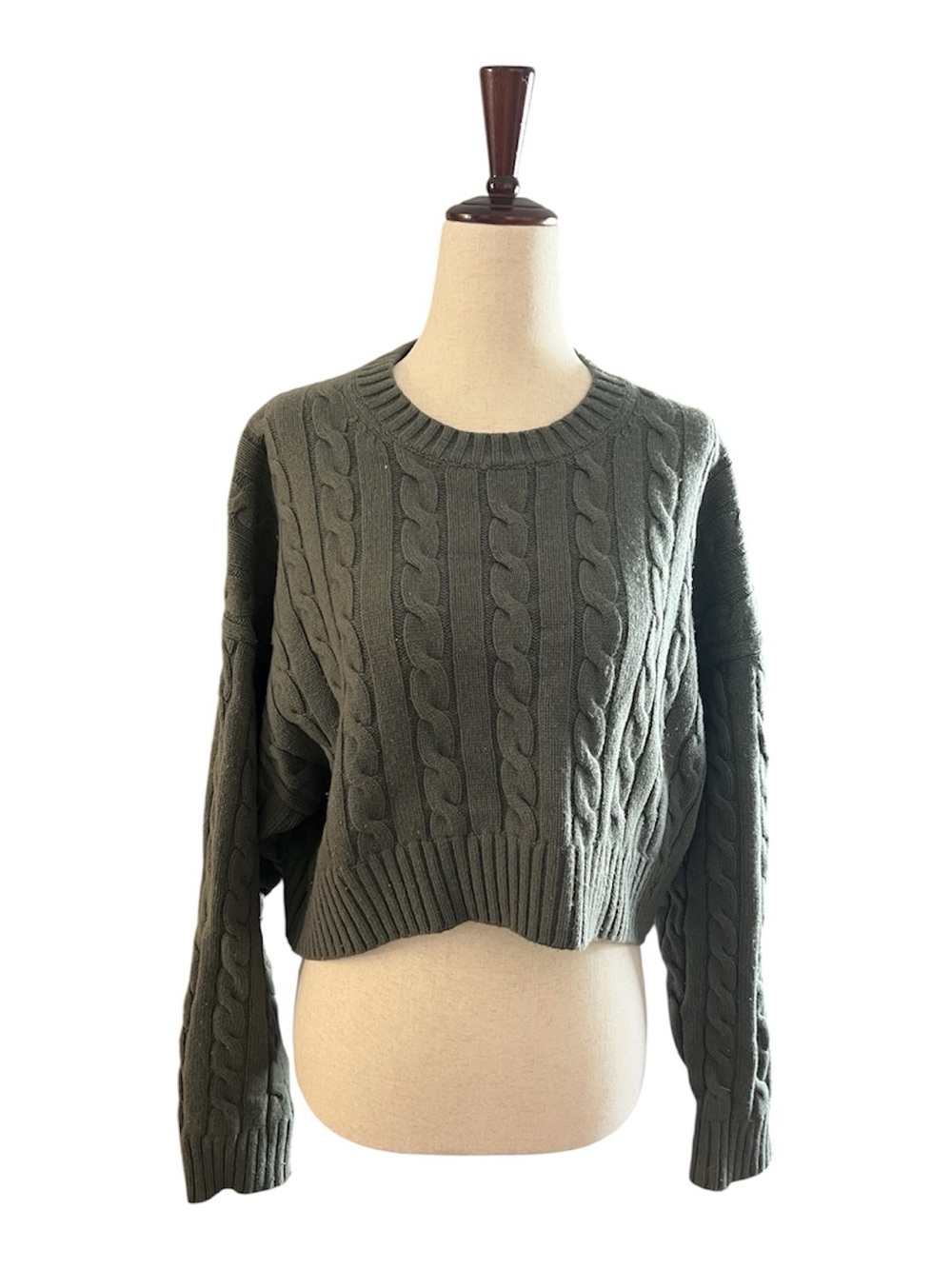 Aritzia Sunday Best Cable-Knit Cropped Crewneck Sweater - Olive Green